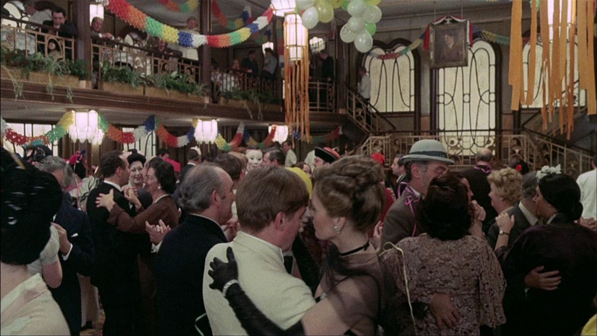 ‎Voyage of the Damned (1976) directed by Stuart Rosenberg • Reviews